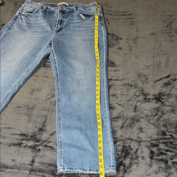 Flying Monkey Women’s Light Denim Jeans/Size 33P - Picture 11 of 16